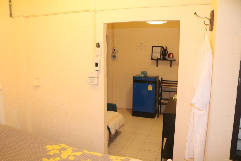 Eco House Appartement Bangkok Buitenkant foto